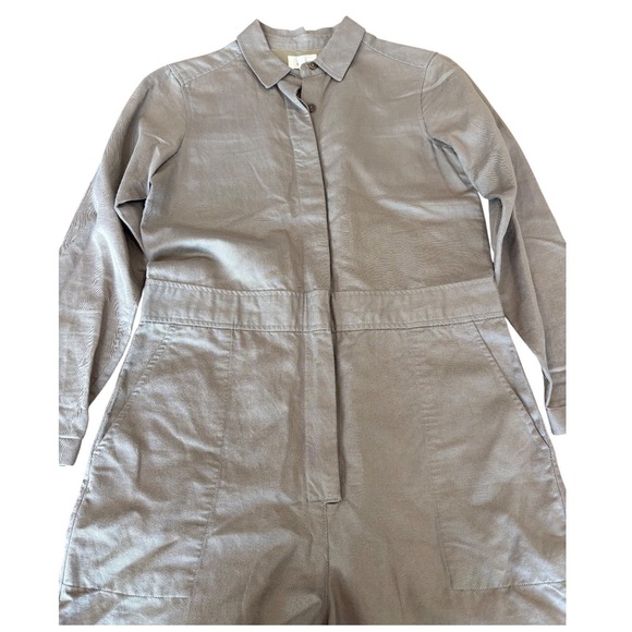 Aritzia Pants - NWOT Aritzia Wilfred Free taupe long sleeve boiler suit jumpsuit womens' size 2